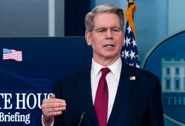 ABŞ-də benzinin qiymətləri enəcək - Bessent