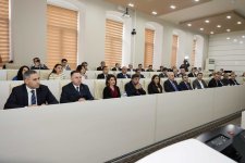 "Azərbaycan iqtisadiyyatının investisiya absorbsiyası" kitabının təqdimat keçirilib (FOTO)