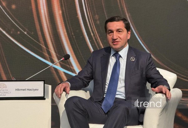 Azərbaycan sülh gündəliyini təşviq edir və münaqişələrin həllində regional yanaşmanı effektiv hesab edir - Hikmət Hacıyev