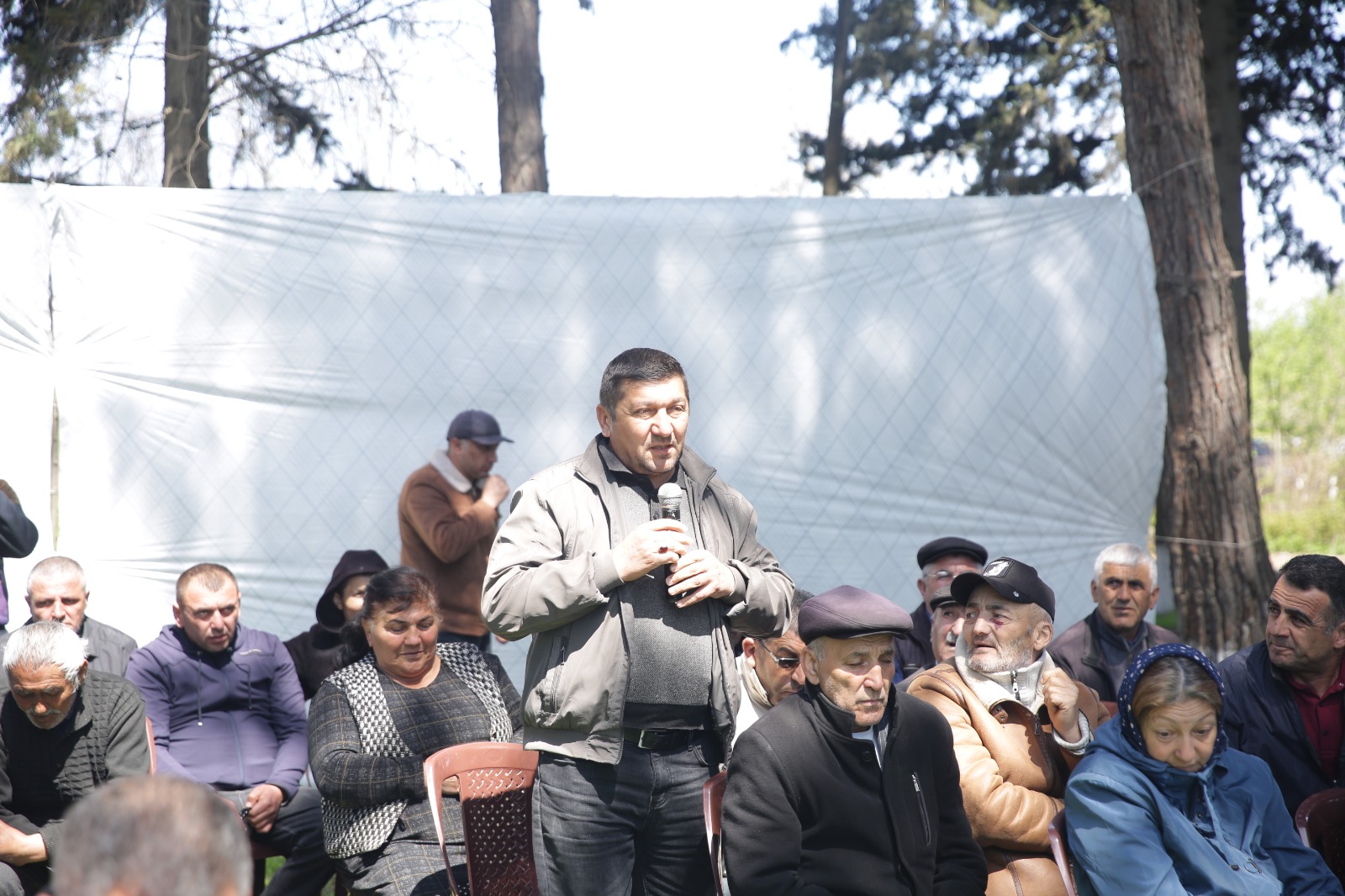 Xaçmaz rayonunda növbəti səyyar qəbul Dədəli kəndində keçirilib (FOTO)