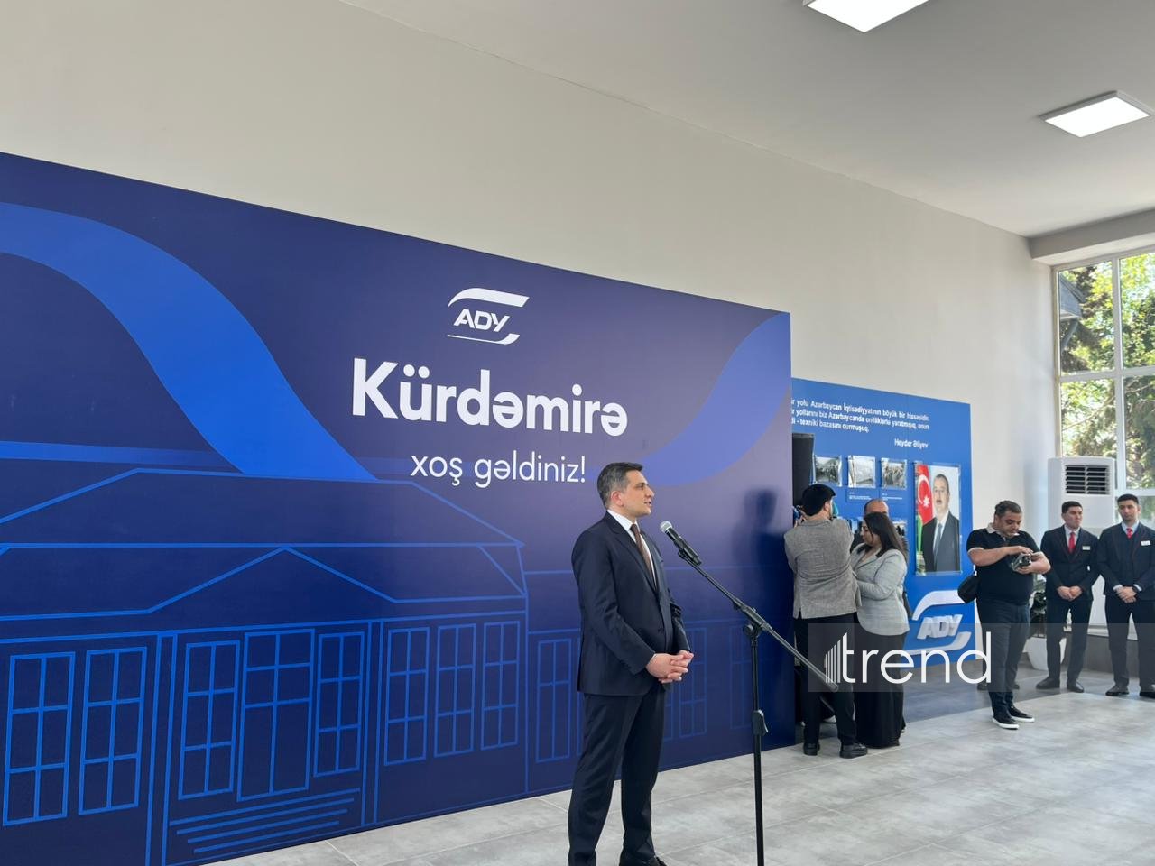 Kürdəmirə qatar səfərləri bərpa olundu