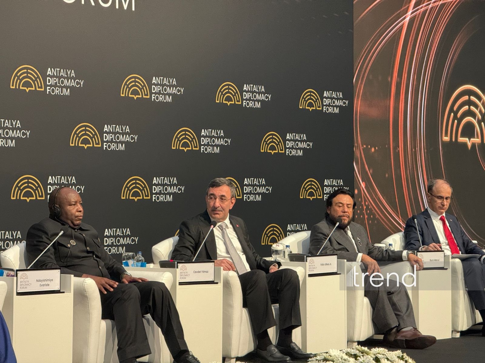 Qlobal sistemdə islahatlar aparmaq və praktiki regional əməkdaşlığın inkişafı üzərində işləmək lazımdır - Cevdet Yılmaz