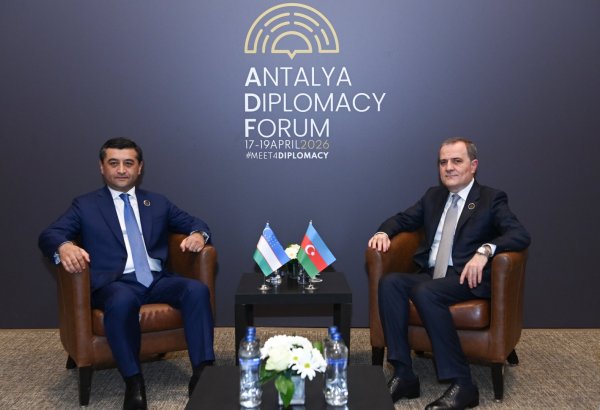 Azərbaycan və Özbəkistan regional təhlükəsizlik və ikitərəfli münasibətləri müzakirə ediblər (FOTO)