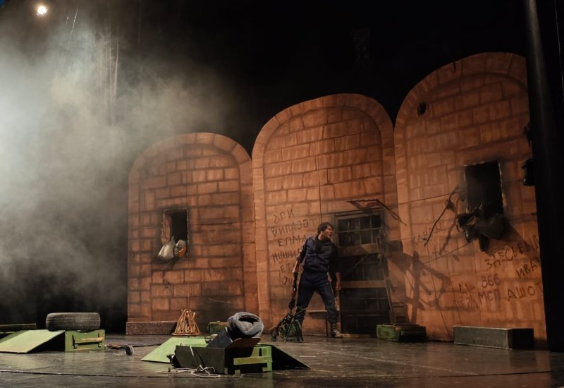 Natiq Qasımova həsr olunan “Ölməz” tamaşası Heydər Əliyev Fondunun dəstəyi ilə Mingəçevirdə təqdim edilib (FOTO)