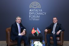 Azərbaycan və Qırğızıstan müxtəlif sahələrdə əməkdaşlığın genişləndirilməsini vurğulayıblar (FOTO)