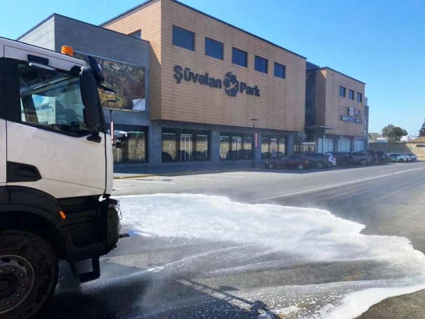 Bu gün paytaxtda 556 küçə yuyulub (FOTO)