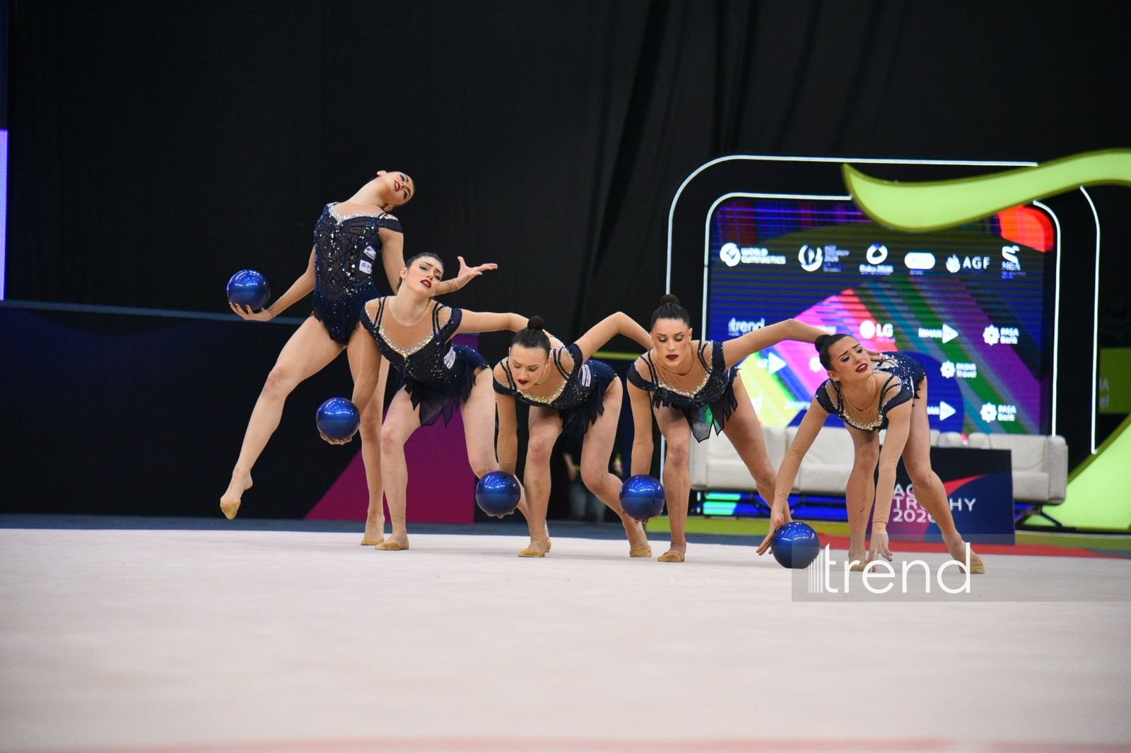 Bədii gimnastika üzrə keçirilən Dünya kubokuna yekun vuruldu (FOTO)