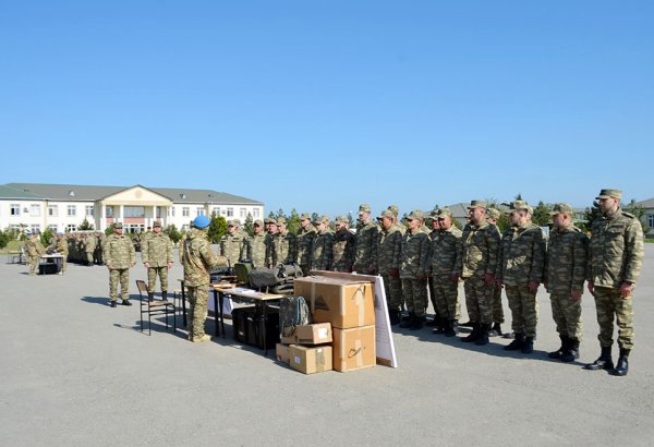 Hərbi vəzifəlilərin təlim toplanışı başlayıb (FOTO)