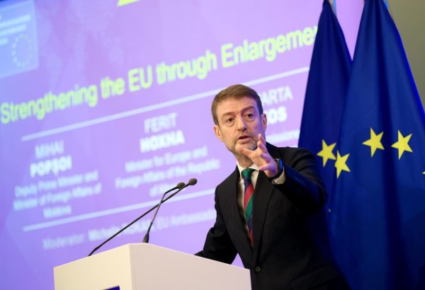 Azərbaycan–Ermənistan sülhü Cənubi Qafqazda proqnozlaşdırıla bilənliyi artıracaq - Albaniya XİN rəhbəri (ÖZƏL)