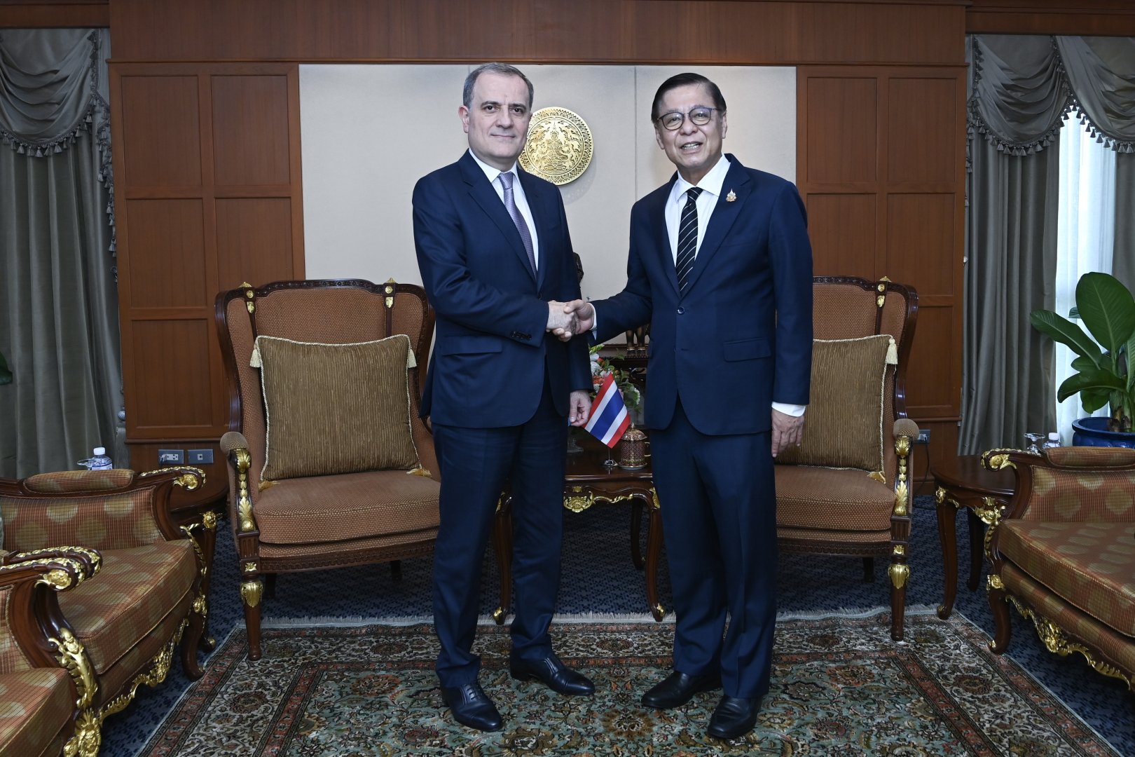 Ceyhun Bayramov tailandlı həmkarını Azərbaycanın sülh təşəbbüsləri barədə məlumatlandırıb (FOTO)