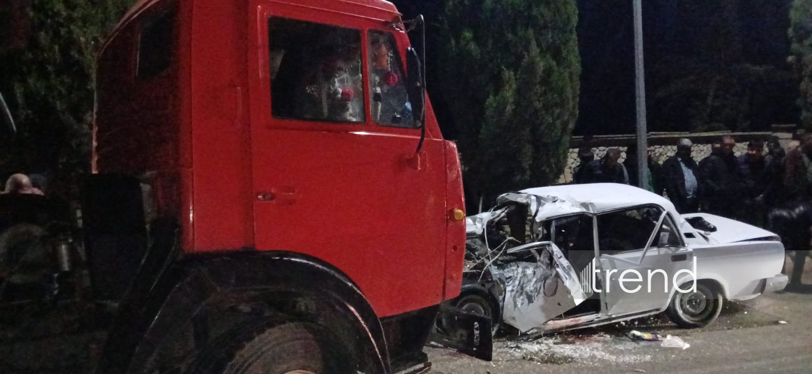 Ağcabədidə ağır yol qəzası: 1 nəfər ölüb, 2 nəfər yaralanıb (FOTO)