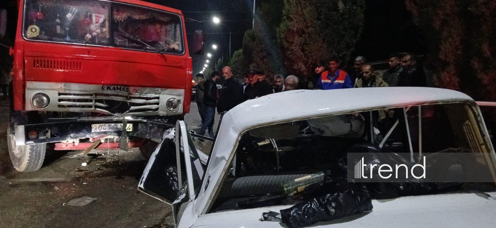 Ağcabədidə ağır yol qəzası: 1 nəfər ölüb, 2 nəfər yaralanıb (FOTO)