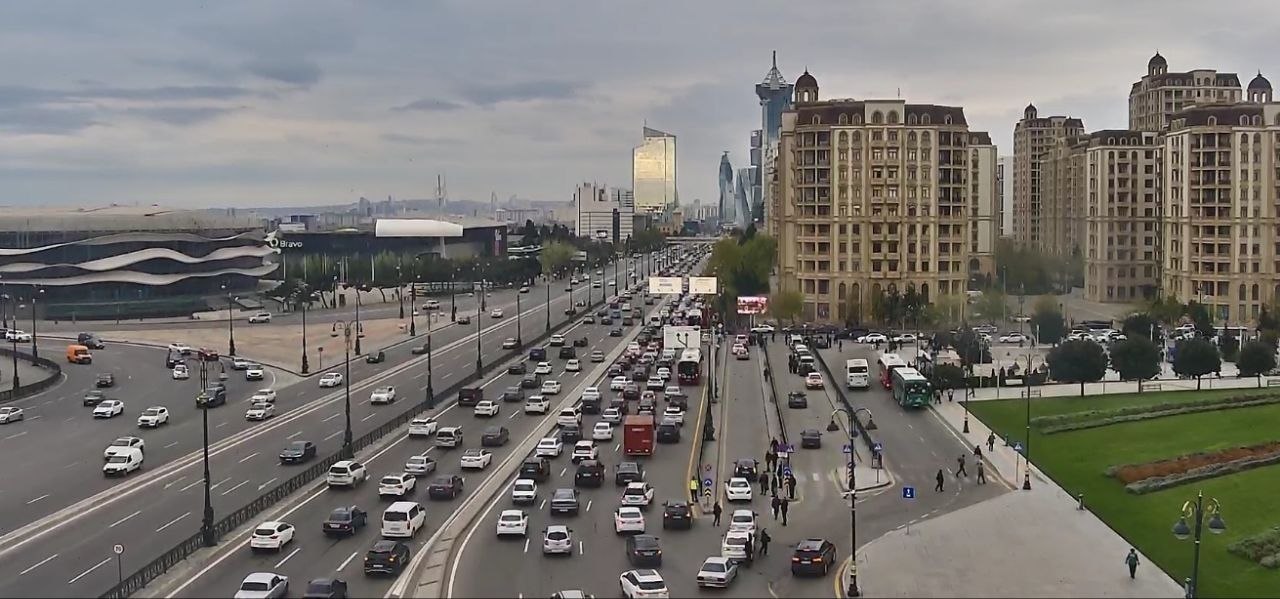 DİQQƏT: Bu yollarda tıxac var - SİYAHI (FOTO)