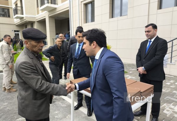 Ağdam şəhərində daha 92 ailəyə mənzillərinin açarları təqdim olunub (FOTO) (YENİLƏNİB)