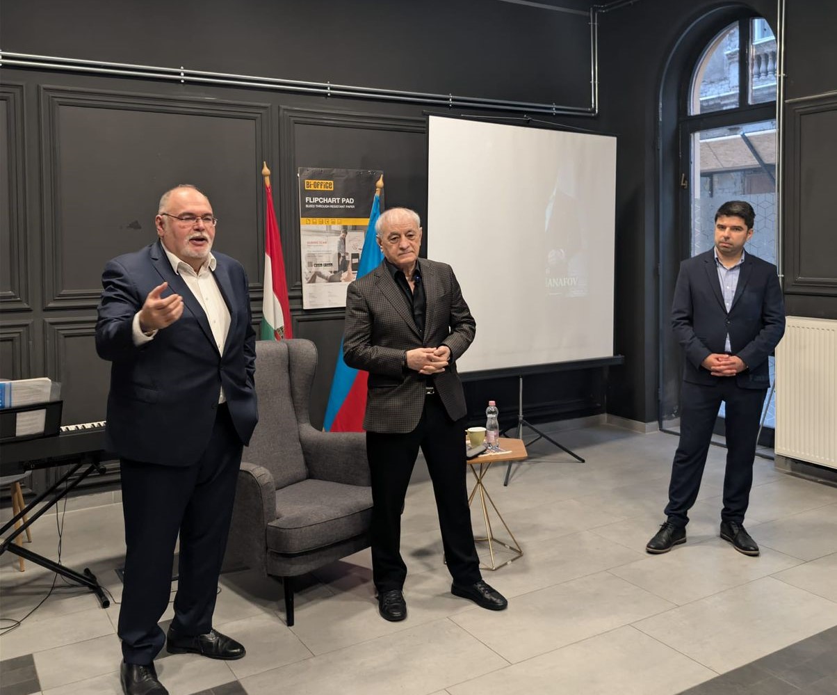 Fəxrəddin Manafov Macarıstan Azərbaycan Evinin qonağı olub (FOTO)