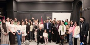 Fəxrəddin Manafov Macarıstan Azərbaycan Evinin qonağı olub (FOTO)