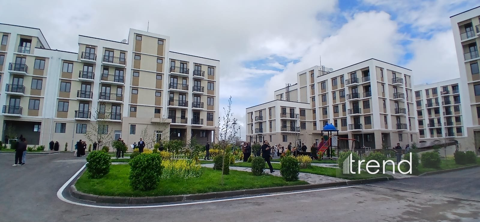 Ağdam şəhərində daha 92 ailəyə mənzillərinin açarları təqdim olunub (FOTO) (YENİLƏNİB)