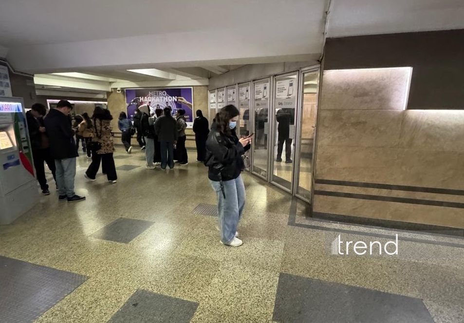 Metro nasazlığına görə xəttə əlavə avtobuslar buraxıldı (FOTO/VİDEO) (YENİLƏNİB)