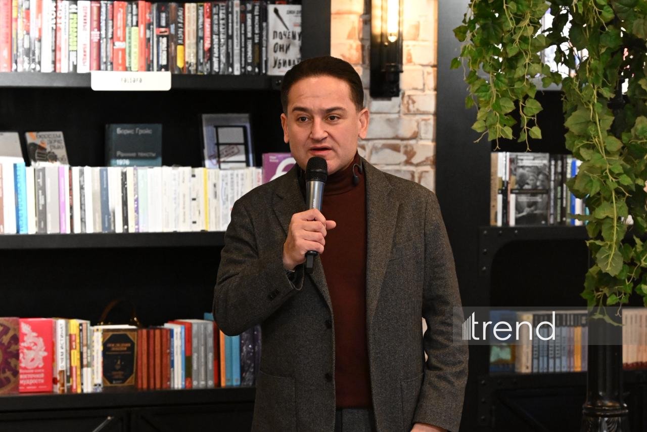 “Özünə sadiq ömür: Anarsız 15 il” - Anar Məmmədxanovun xatirəsinə həsr olunan tədbir keçirilib (FOTO)