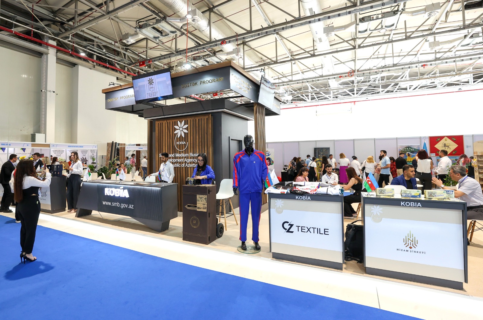 KOB-ların satış imkanlarını genişləndirən dəstək alətləri (FOTO)