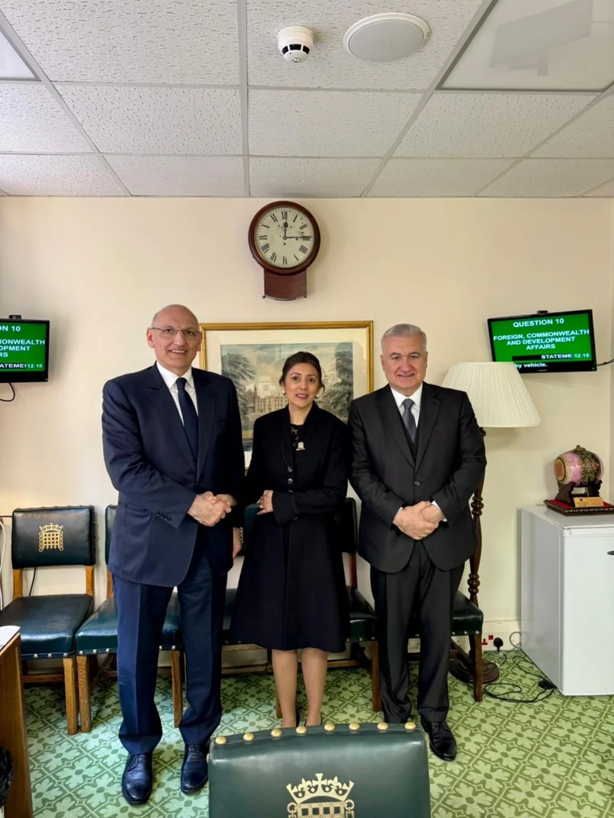 Elçin Əmirbəyov Böyük Britaniyada görüşlər keçirib (FOTO)