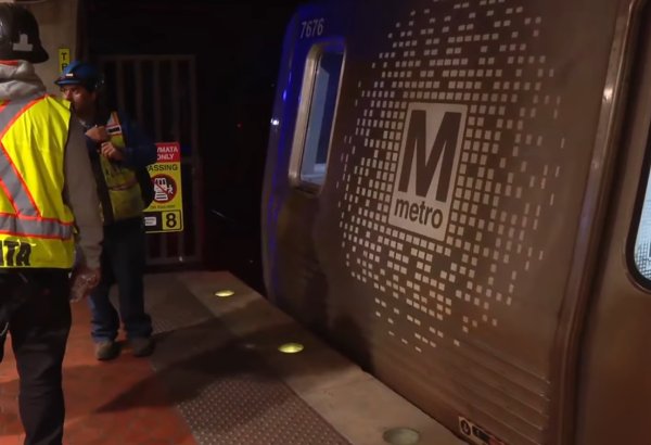 Vaşinqtonda metroda qəza - Çoxlu yaralı var (FOTO)
