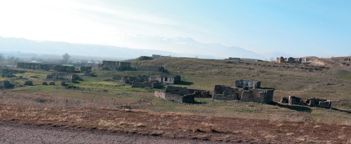Mədəni yaddaşın hədəfə alınması və tarixi reallıqlar: Ermənistanın dağıntı siyasəti fonunda Azərbaycanın əsaslandırılmış mövqeyi (FOTO)