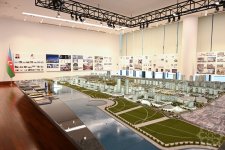 Latviya Prezidenti Edqars Rinkeviçs “Bakı Ağ Şəhər”də olub (FOTO)