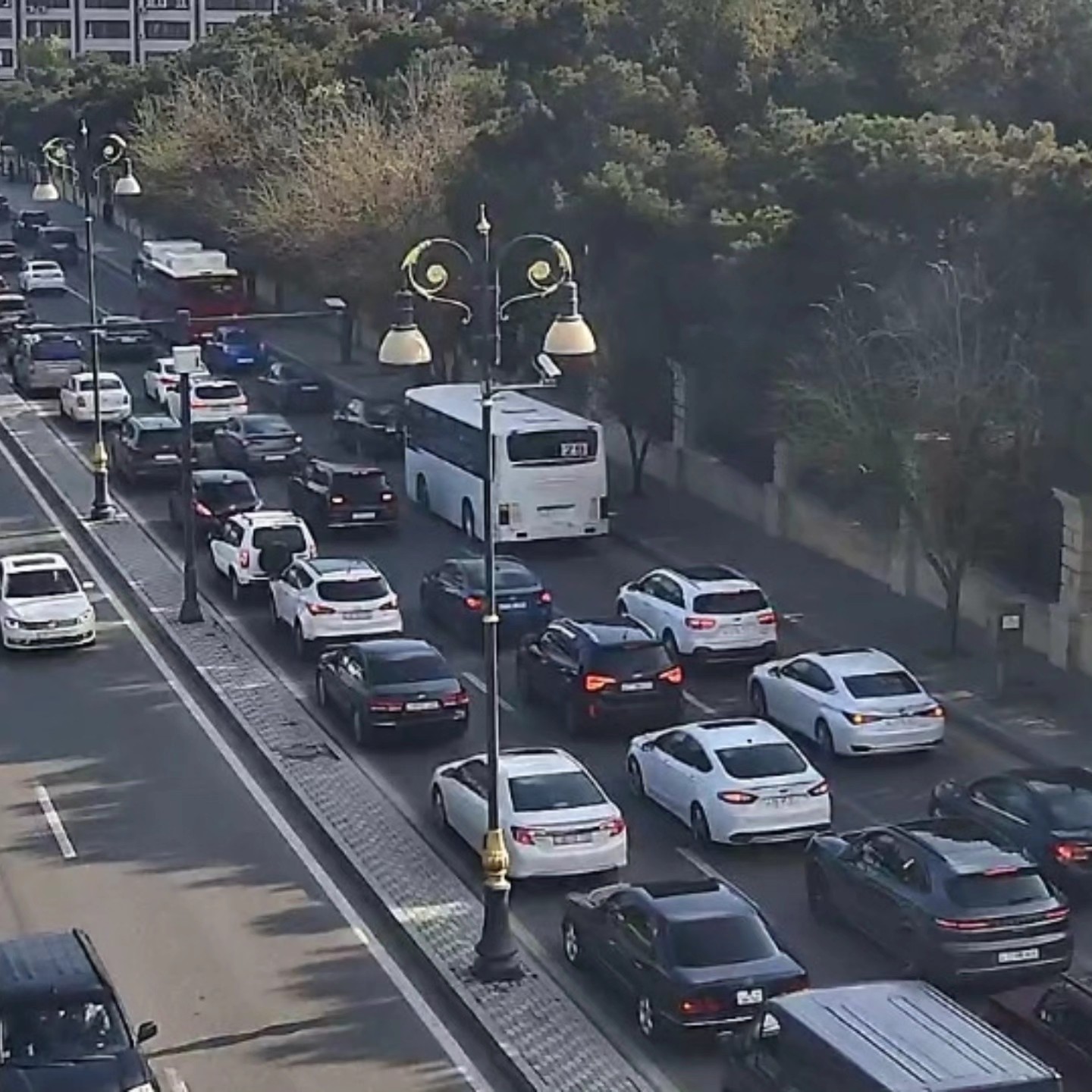 DİQQƏT: Bu yollarda tıxac var - SİYAHI (FOTO)