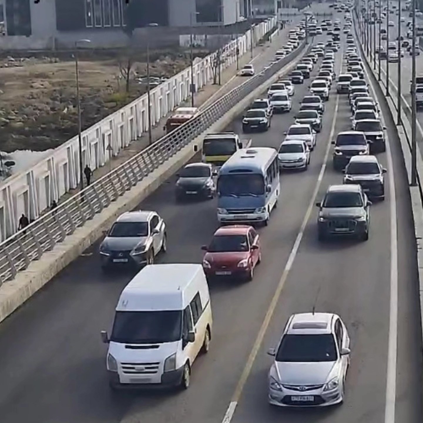 DİQQƏT: Bu yollarda tıxac var - SİYAHI (FOTO)