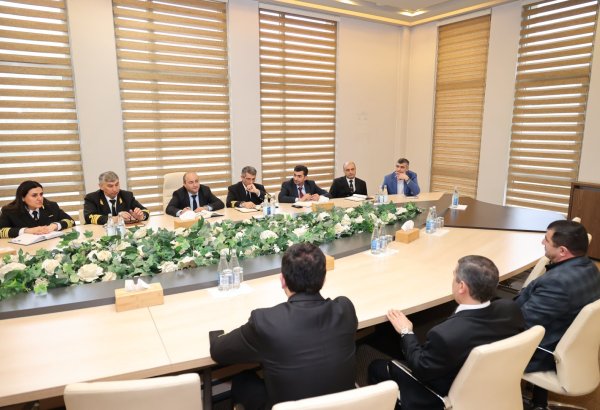 Dövlət Dəniz və Liman Agentliyində gəmi heyətinin idarəetmə səviyyəsində çalışan dənizçilərlə görüş keçirilib (FOTO)