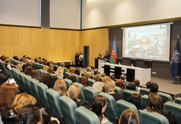 UNEC-də “Rəqəmsal iqtisadiyyat: Müasir çağırışlar və real imkanlar” mövzusunda IV beynəlxalq konfrans öz işinə başlayıb (FOTO)