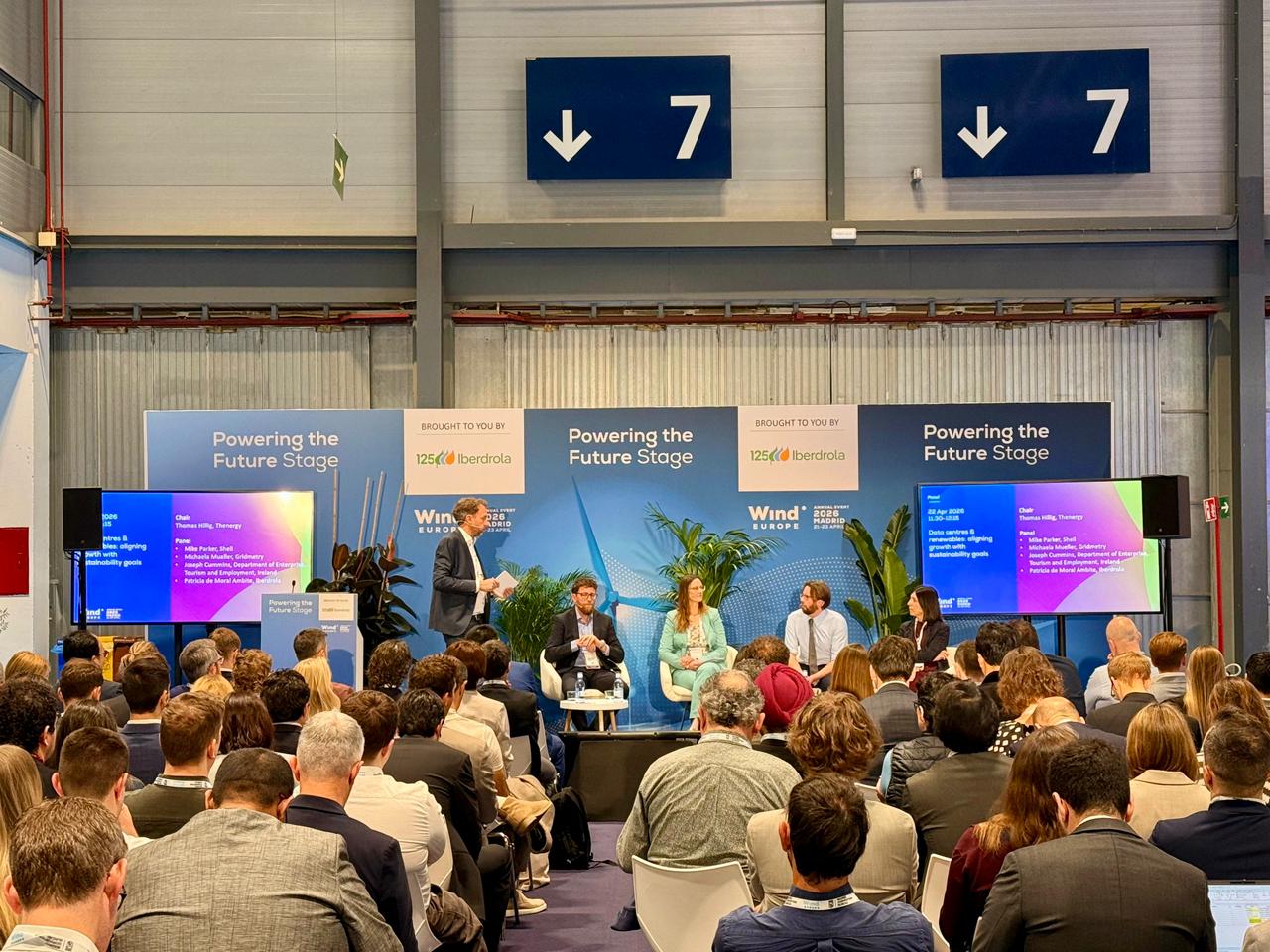 Azərbaycanın “yaşıl enerji” strategiyası İspaniyada beynəlxalq tədbirdə təqdim edilib (FOTO)