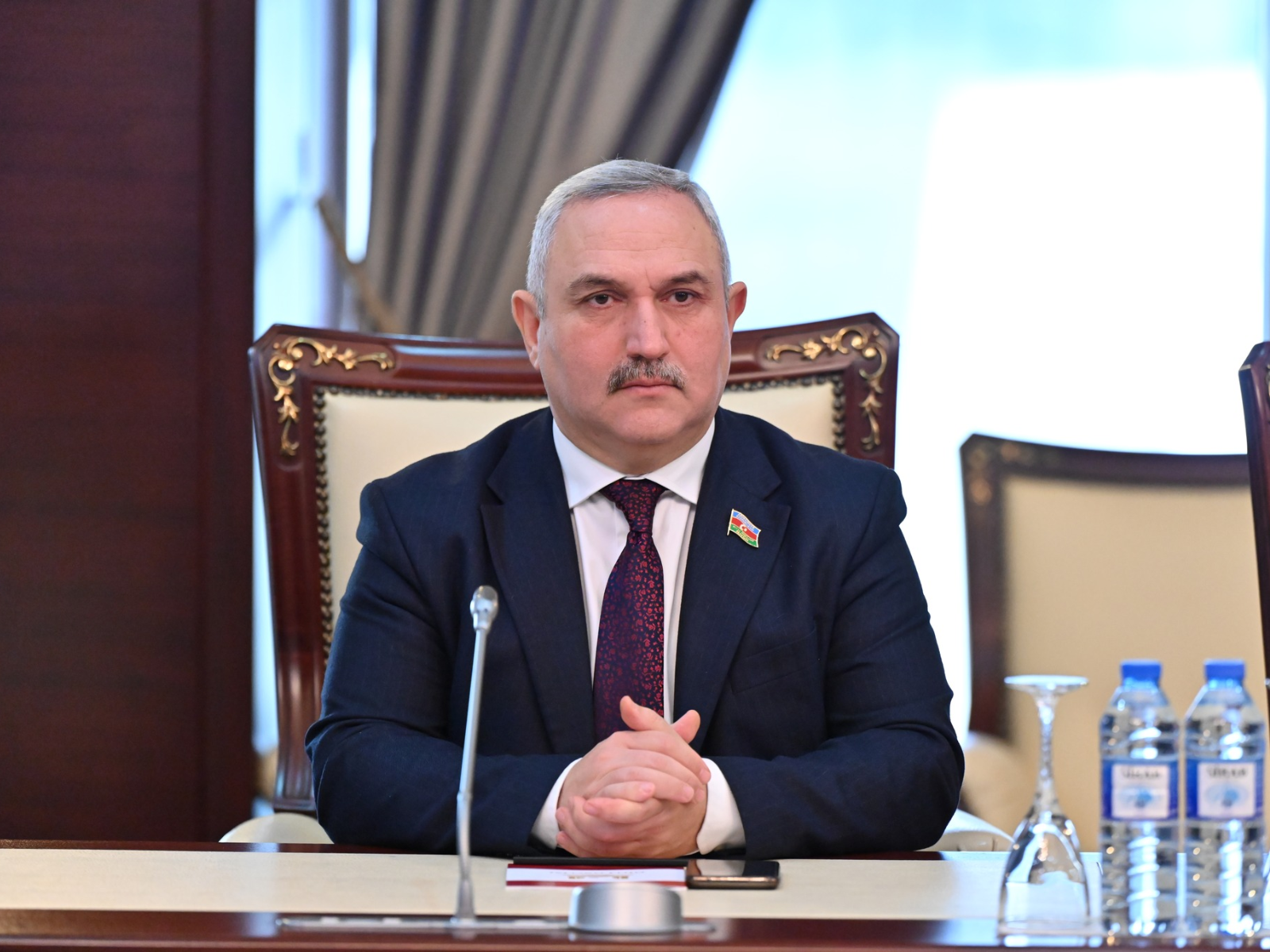 Sosial platformaların uşaqlara təsiri ilə bağlı həyəcan təbi