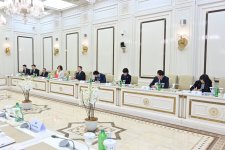 Sahibə Qafarova çinli nazirlə görüşdü (FOTO)