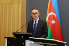 UNEC-də “Rəqəmsal iqtisadiyyat: Müasir çağırışlar və real imkanlar” mövzusunda IV beynəlxalq konfrans öz işinə başlayıb (FOTO)