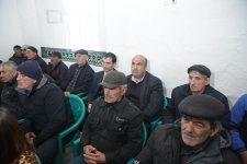 Xaçmazın Xanoba kəndində sakinlərin müraciətləri ilə bağlı konkret tapşırıqlar verilib (FOTO)