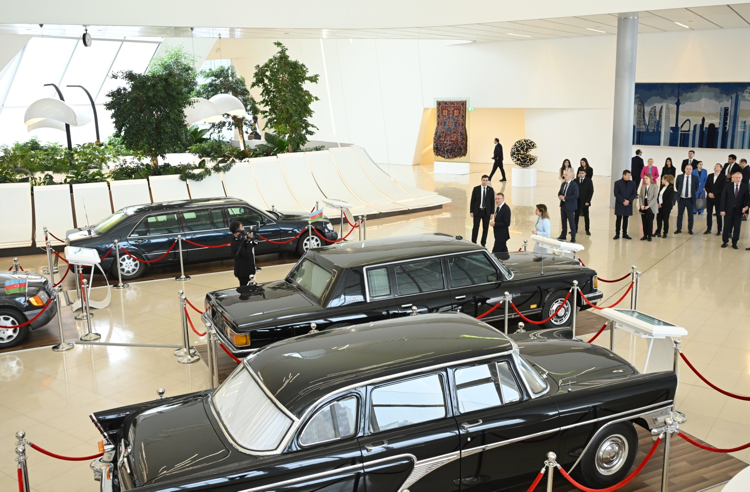 Latviya Prezidenti Edqars Rinkeviçs Heydər Əliyev Mərkəzində olub (FOTO)