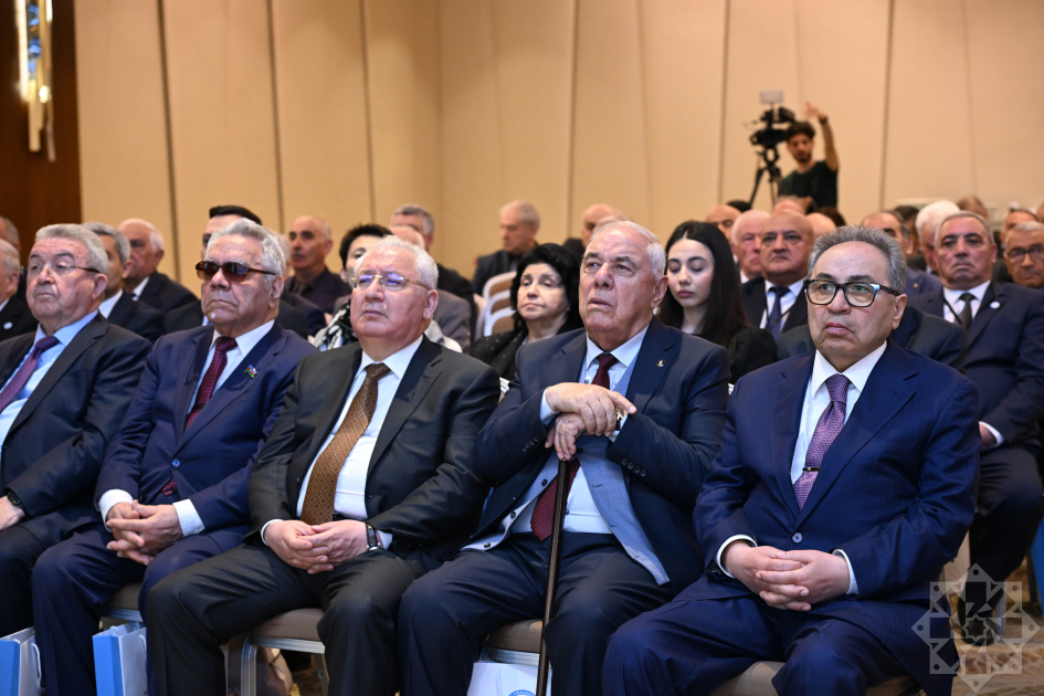 Ağsaqqallar Şurasının IX Qurultayı keçirilib - Eldar Quliyev yenidən sədr seçilib (FOTO) (YENİLƏNİB)
