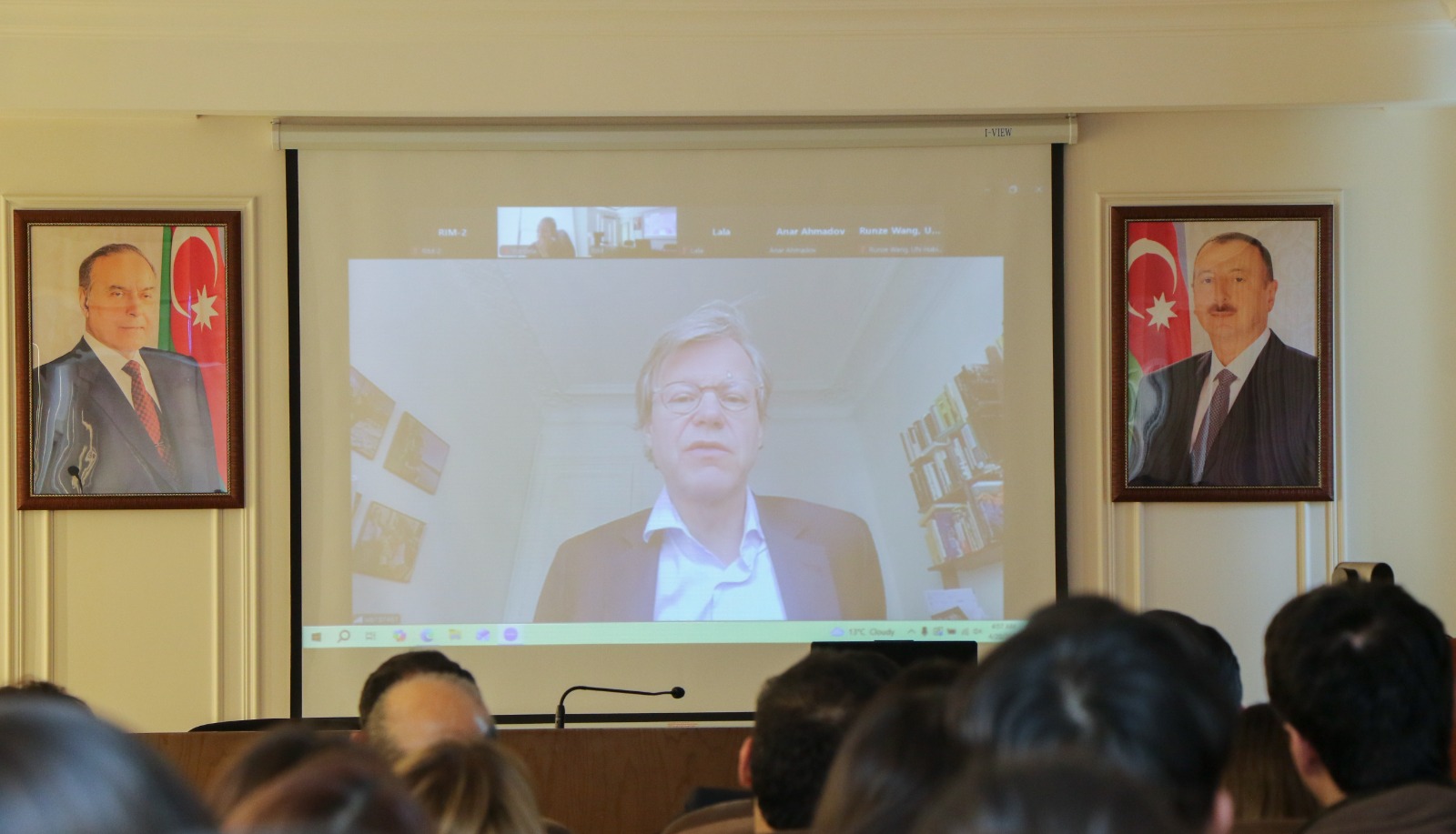 AzMİU-da Dünya Bankı tərəfindən maliyyələşdirilən layihə çərçivəsində görüş keçirilib (FOTO)