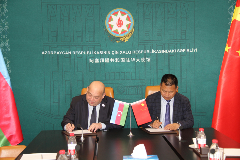 Gəncə avtomobil zavodu İB-i iki böyük Çin şirkəti ilə əməkdaşlıq sazişi imzaladı (FOTO)