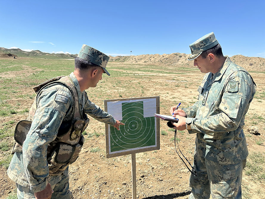 Azərbaycan Ordusunda keçirilən atıcılıq üzrə birincilik başa çatıb (FOTO)