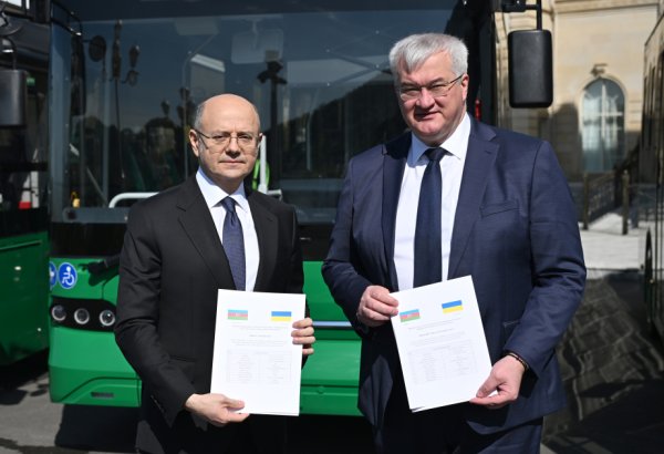 Azərbaycan dövləti tərəfindən İrpen şəhərinə 5 elektrik avtobusu hədiyyə olunub