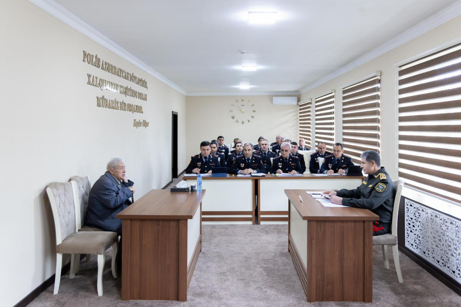 Daxili işlər naziri Göyçayda növbəti vətəndaş qəbulu keçirib (FOTO)