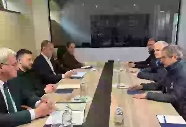 Qrossi və Zelenski Zaporojye AES-dəki vəziyyəti müzakirə ediblər