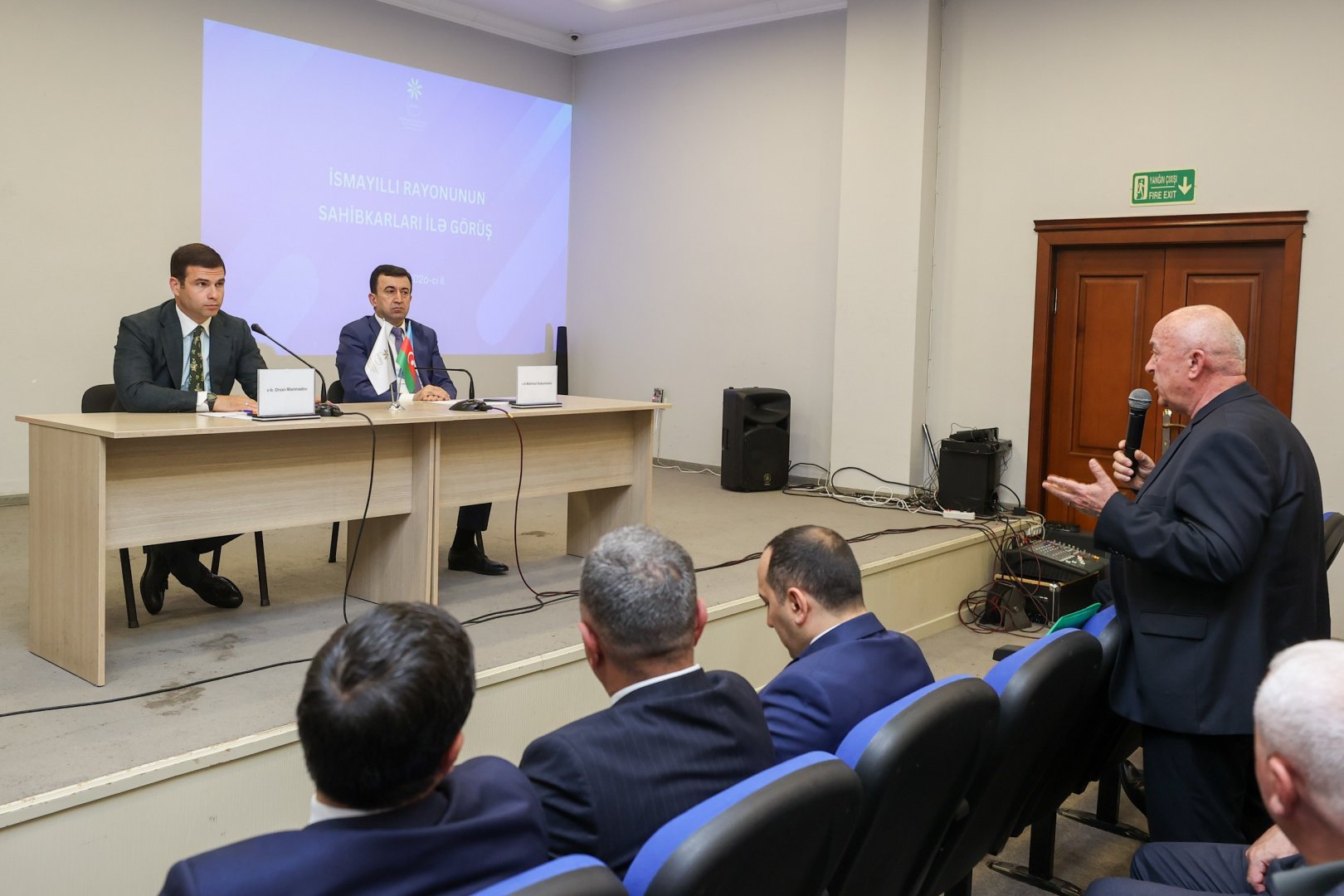 İsmayıllıda sahibkarlığın inkişafına dair görüş təşkil olunub (FOTO)