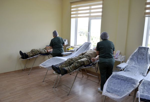 Xüsusi təyinatlılar talassemiya və digər xəstələr üçün qan verdi (FOTO)