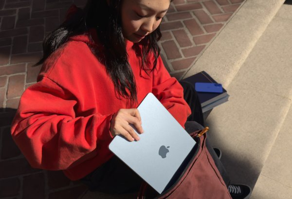 “Apple” ən bahalı kompüterini buraxacaq