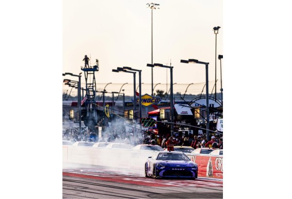 "NASCAR" yarışı zamanı 27 avtomobilin iştirakı ilə qəza baş verib