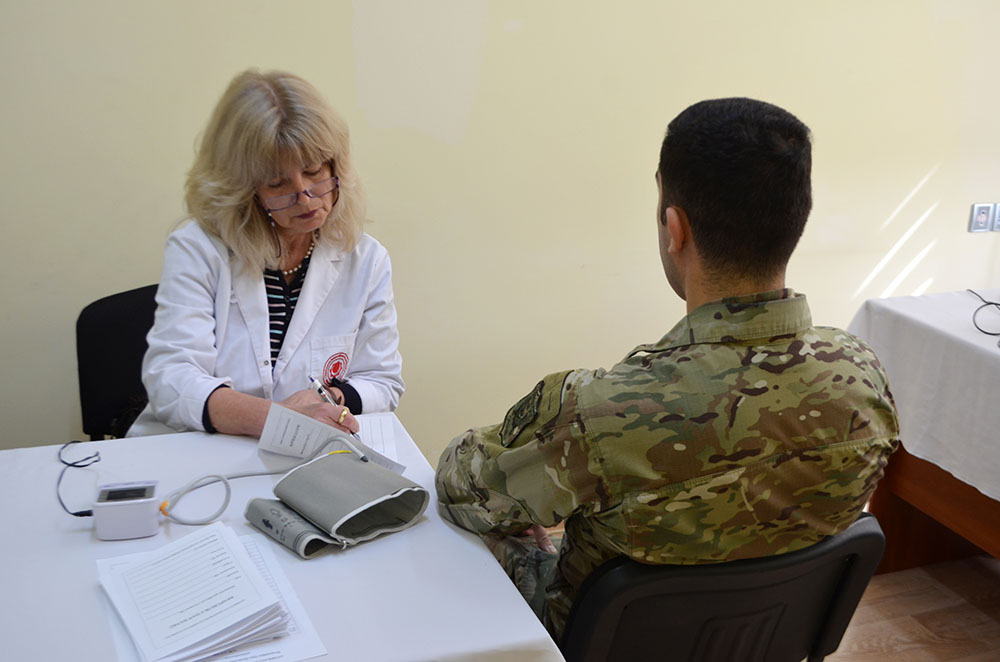 Xüsusi təyinatlılar talassemiya və digər xəstələr üçün qan verdi (FOTO)